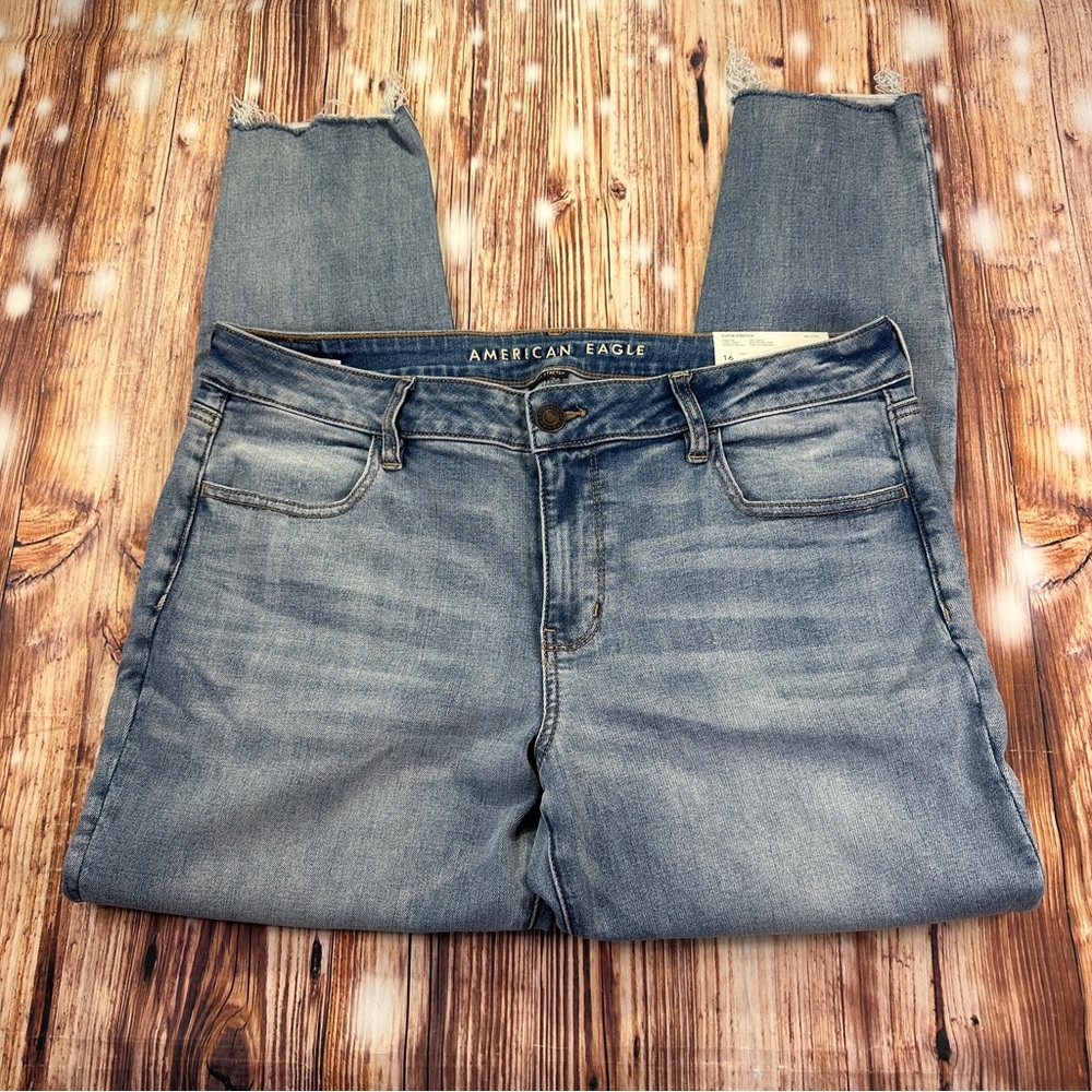 NWT American Eagle Outfitters Light Blue Super Stretch Jeans Size 16